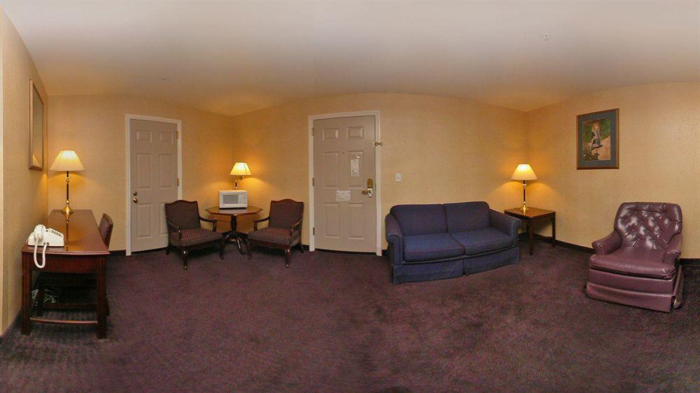 Comfort Suites Red Bluff Near I-5 מראה חיצוני תמונה
