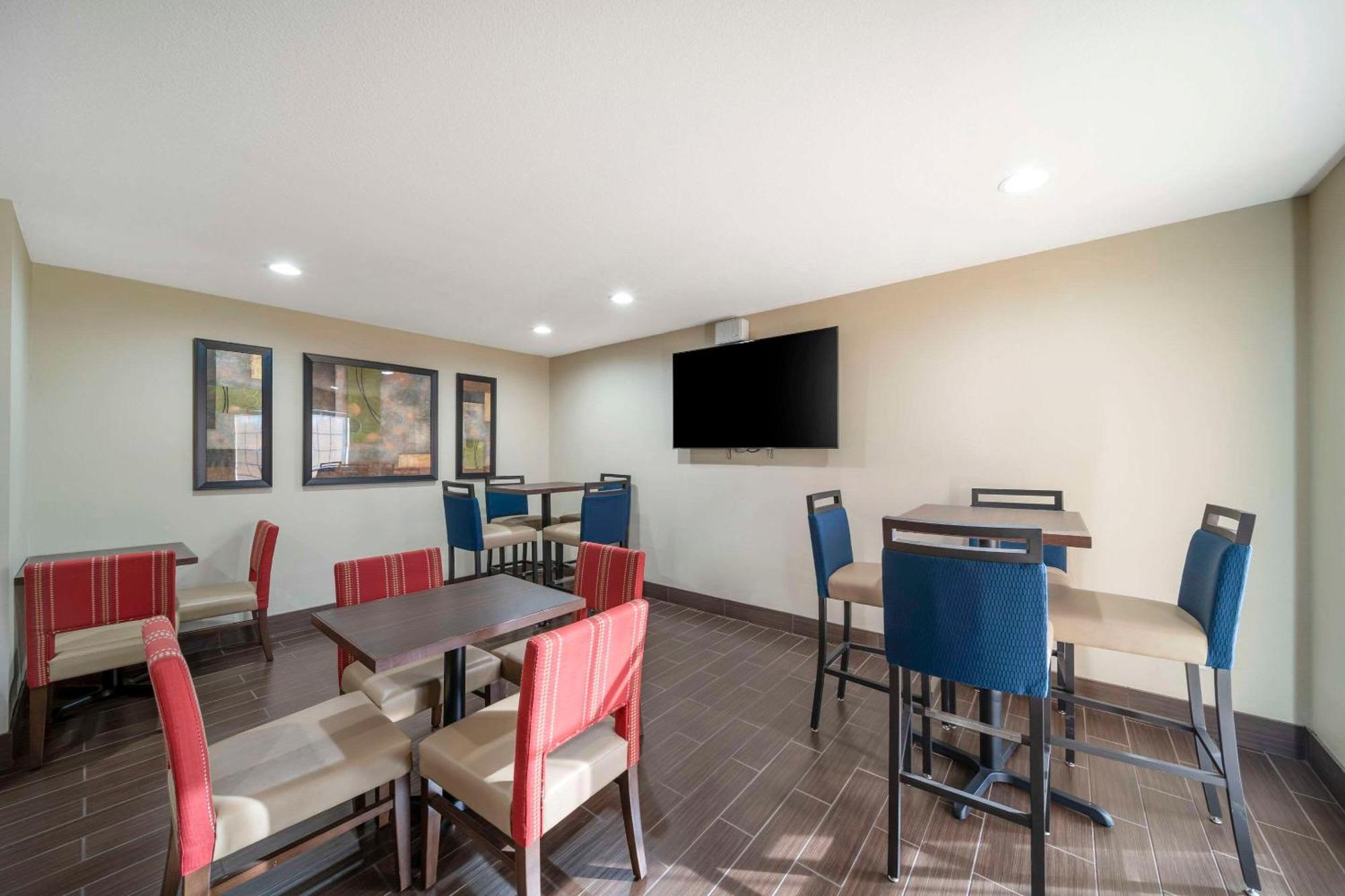Comfort Suites Red Bluff Near I-5 מראה חיצוני תמונה