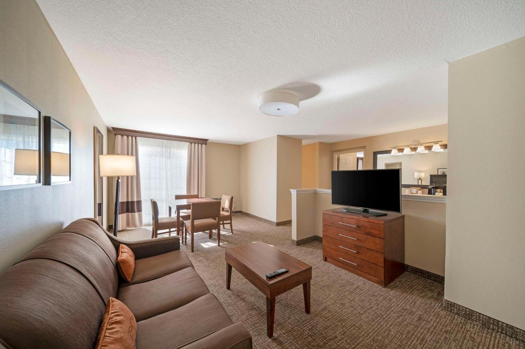 Comfort Suites Red Bluff Near I-5 מראה חיצוני תמונה