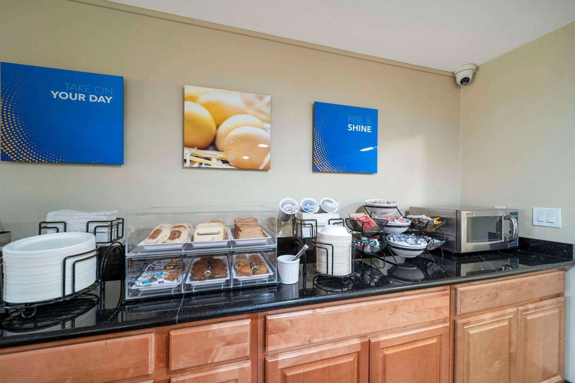 Comfort Suites Red Bluff Near I-5 מראה חיצוני תמונה