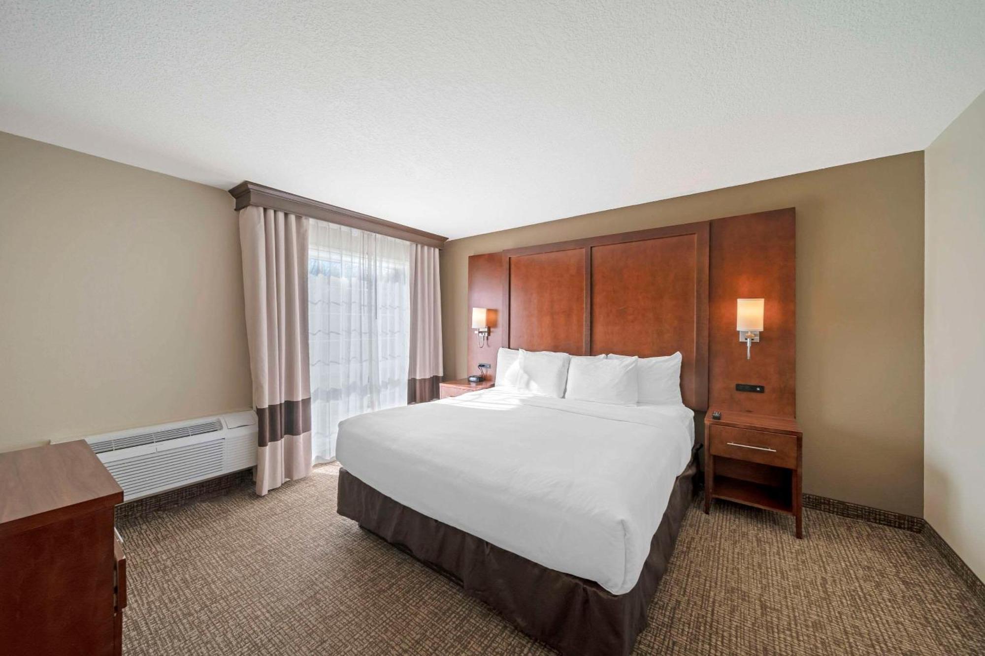 Comfort Suites Red Bluff Near I-5 מראה חיצוני תמונה