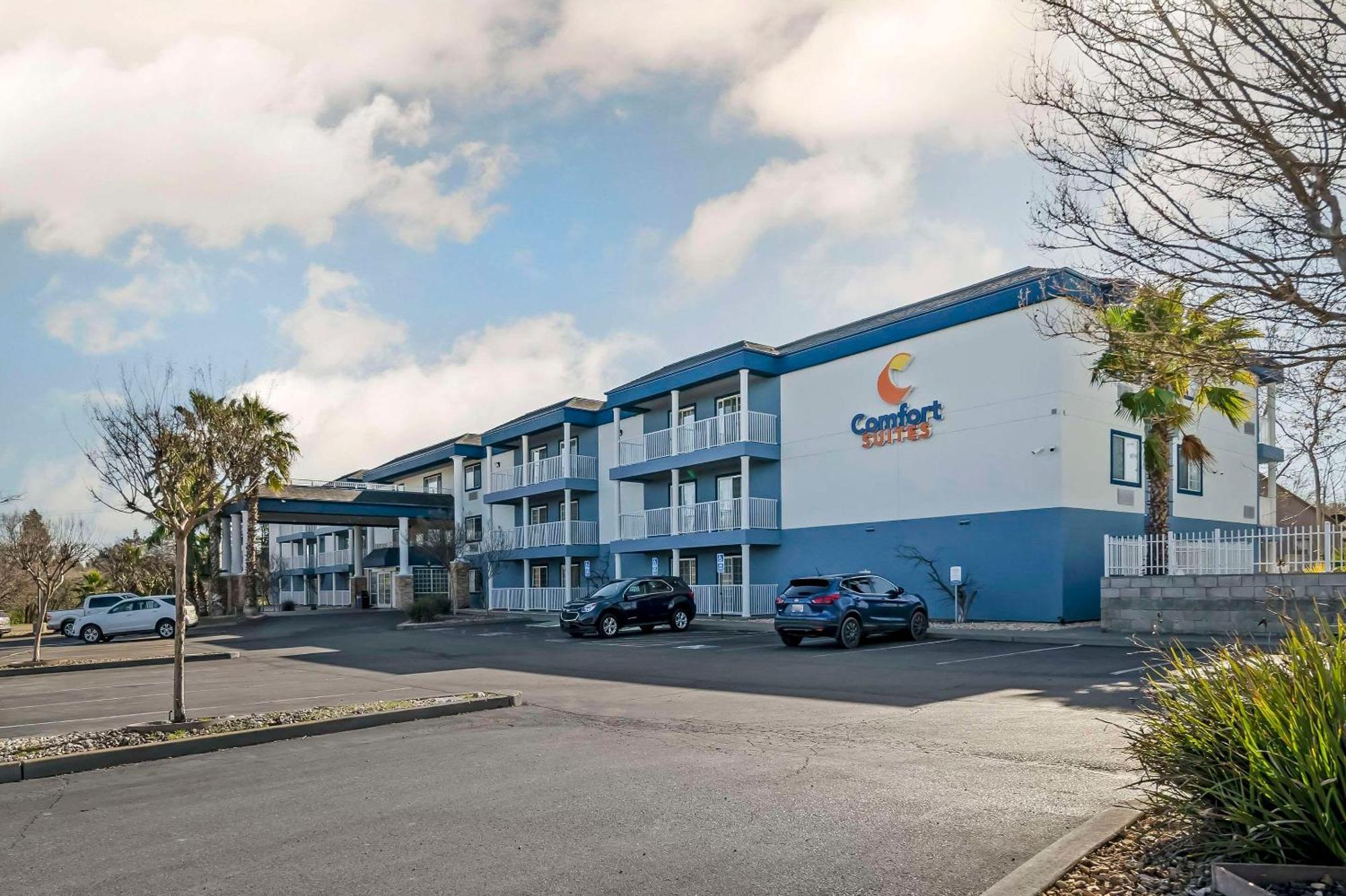 Comfort Suites Red Bluff Near I-5 מראה חיצוני תמונה