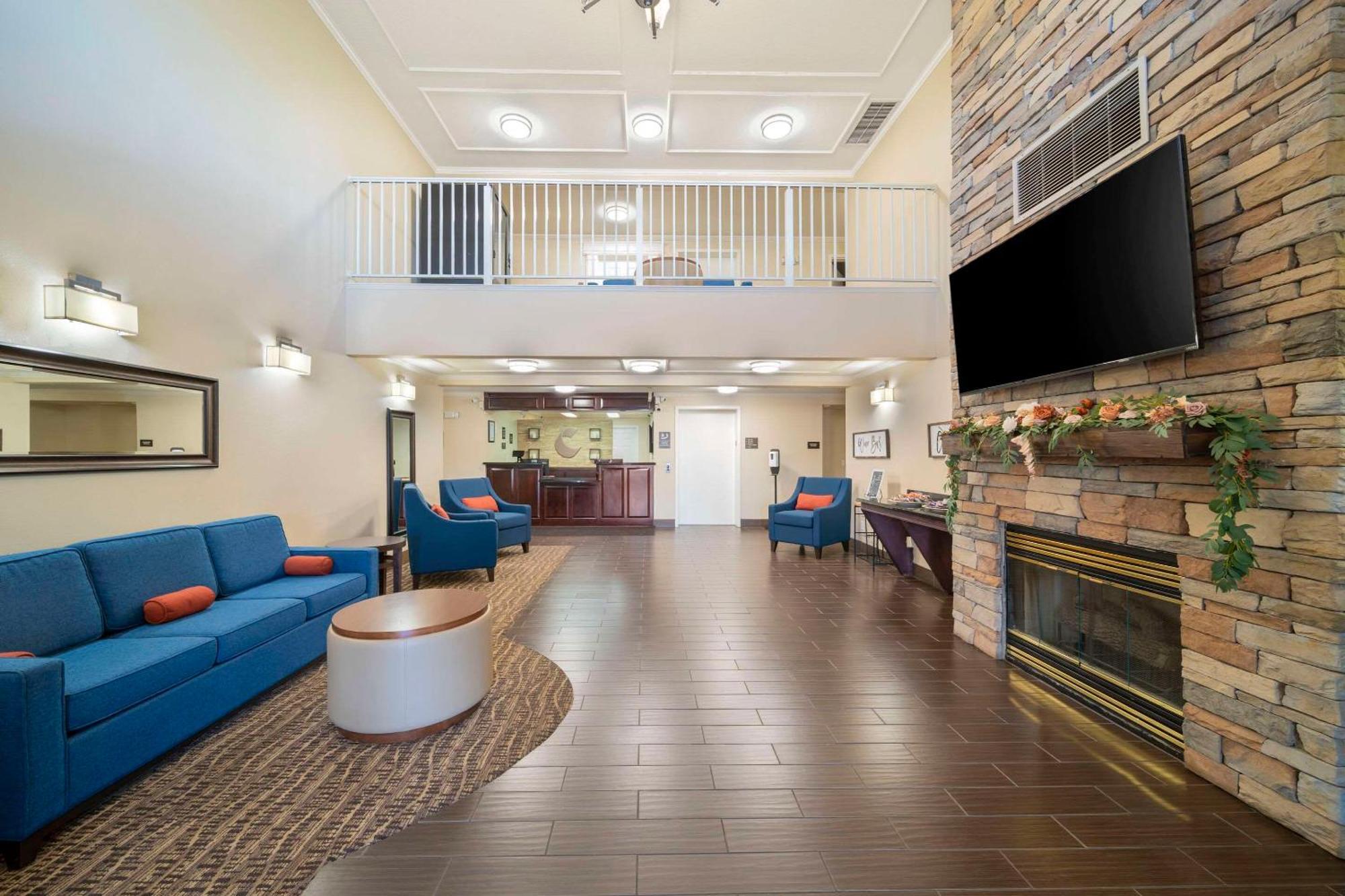 Comfort Suites Red Bluff Near I-5 מראה חיצוני תמונה